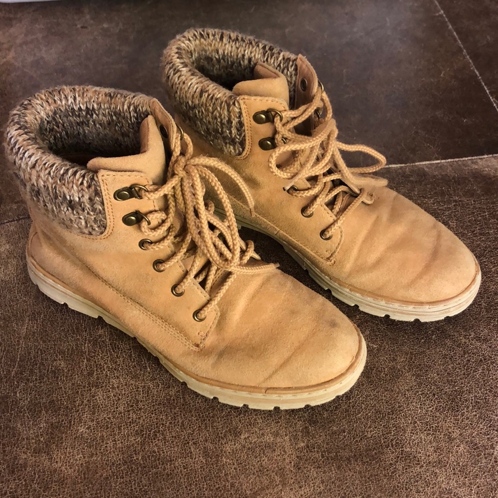 Cliffs white mountain boots.